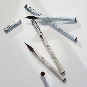 CLIO - Eyeliner - Sharp So Simple Waterproof Pen Liner